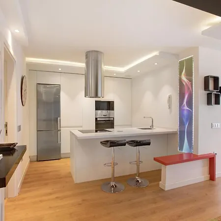 Piso Moderno * Κανδελάρια